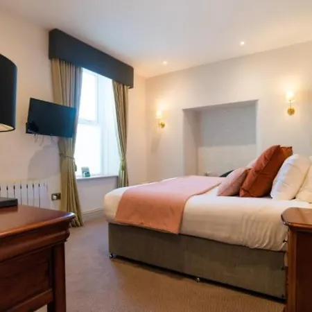 Otel Cove &