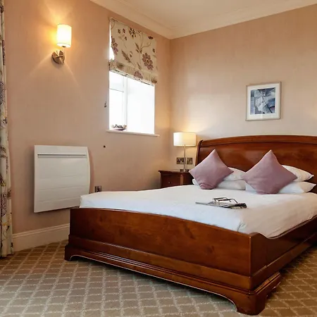 Otel Cove & 4*